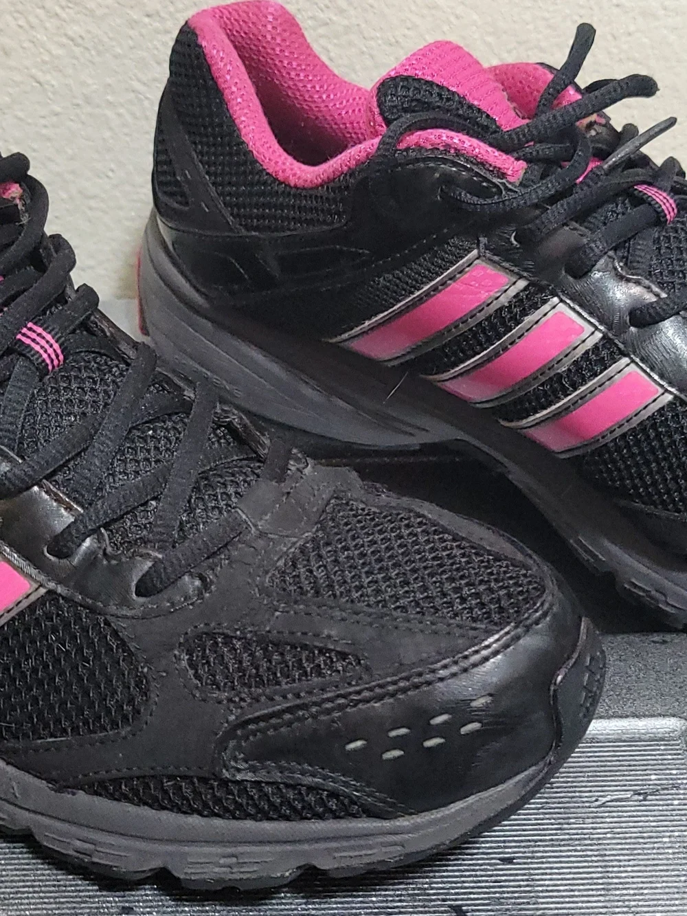 Black and Pink Women's Athletic Sneakers
